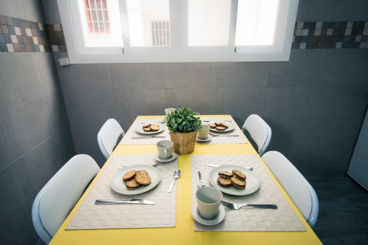 Holidays2Malaga Heredia 3 bedroom opposite Malaga Port Exteriör bild